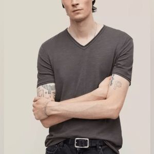 John Varvatos Miles V-Neck Tee in Charcoal
